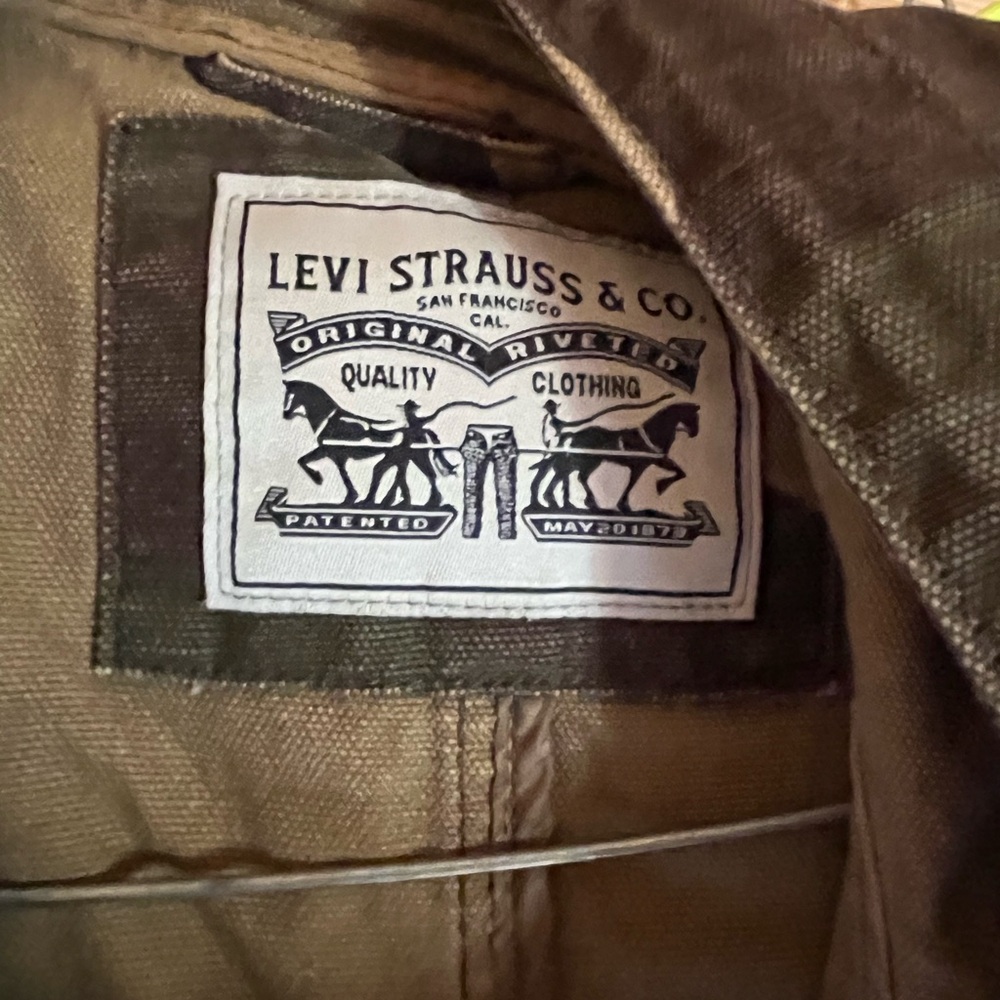 Levi's women's Camo Canvas Jacket Sz is2x Women's